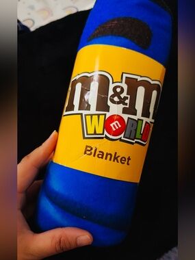 M&M'S Royal Blue Plush Blanket